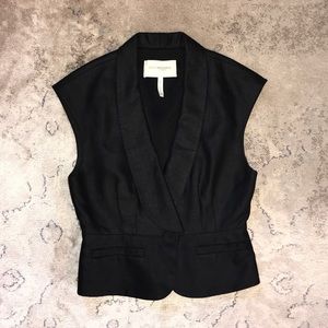 BCBGMaxAzria classic single button vest top